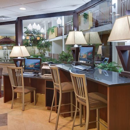 Doubletree By Hilton Austin, Mn Hotel Ngoại thất bức ảnh