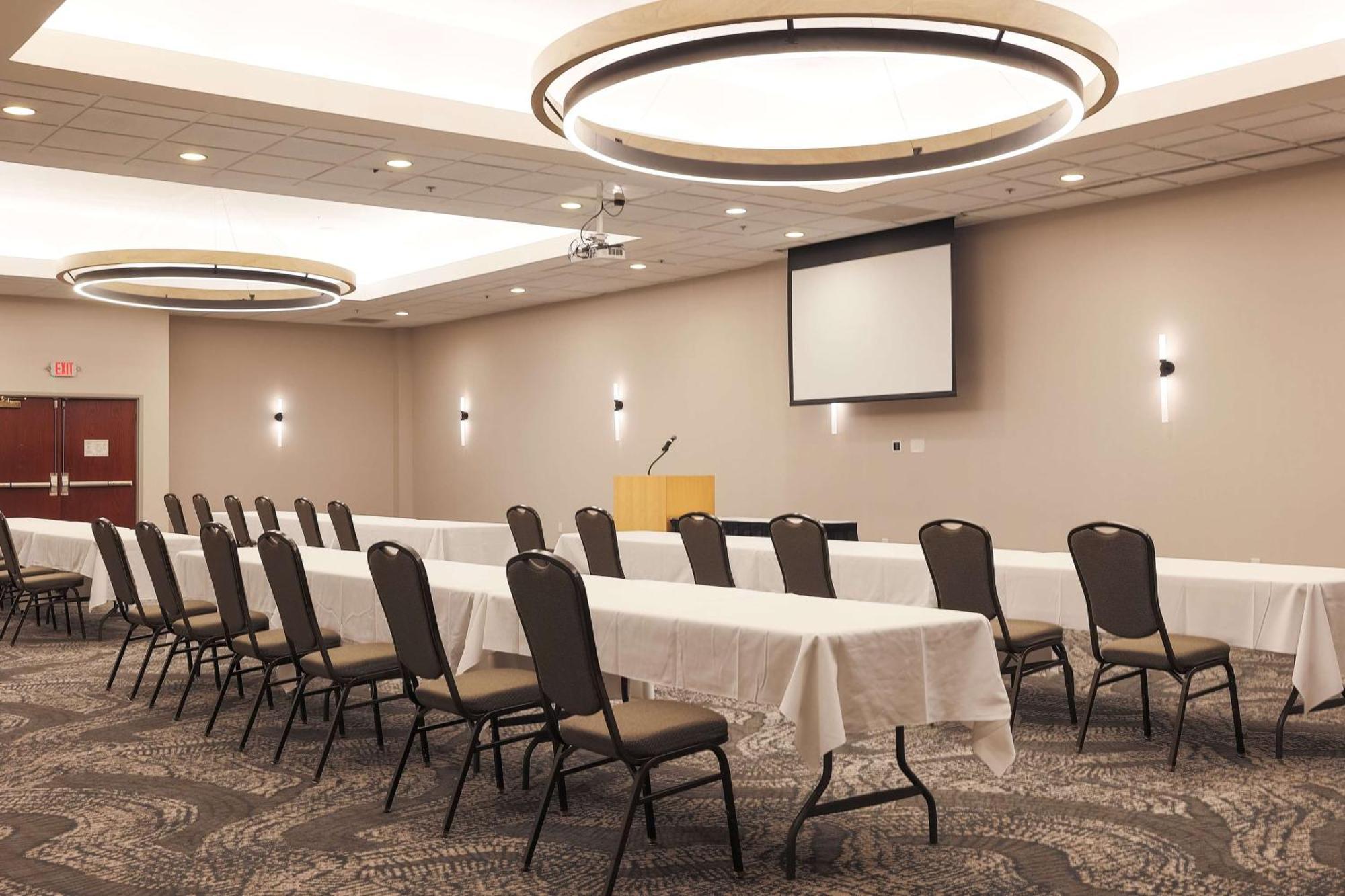 Doubletree By Hilton Austin, Mn Hotel Ngoại thất bức ảnh